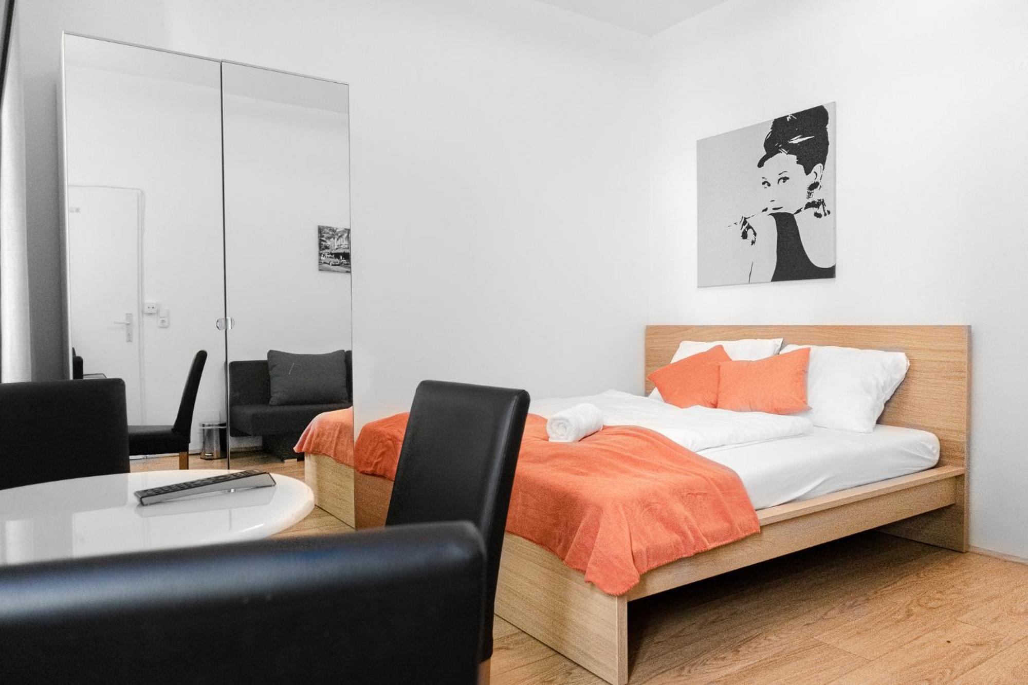 Lovely 2Br Shared Apartment, Enkplatz U3, 15Min To Center Vienna Luaran gambar