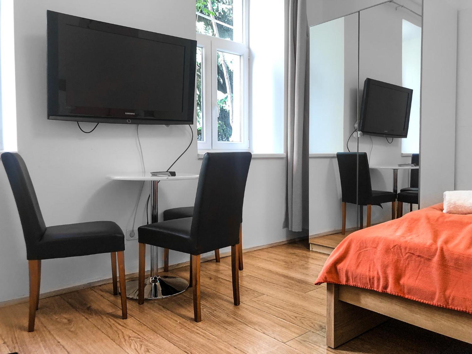 Lovely 2Br Shared Apartment, Enkplatz U3, 15Min To Center Vienna Luaran gambar