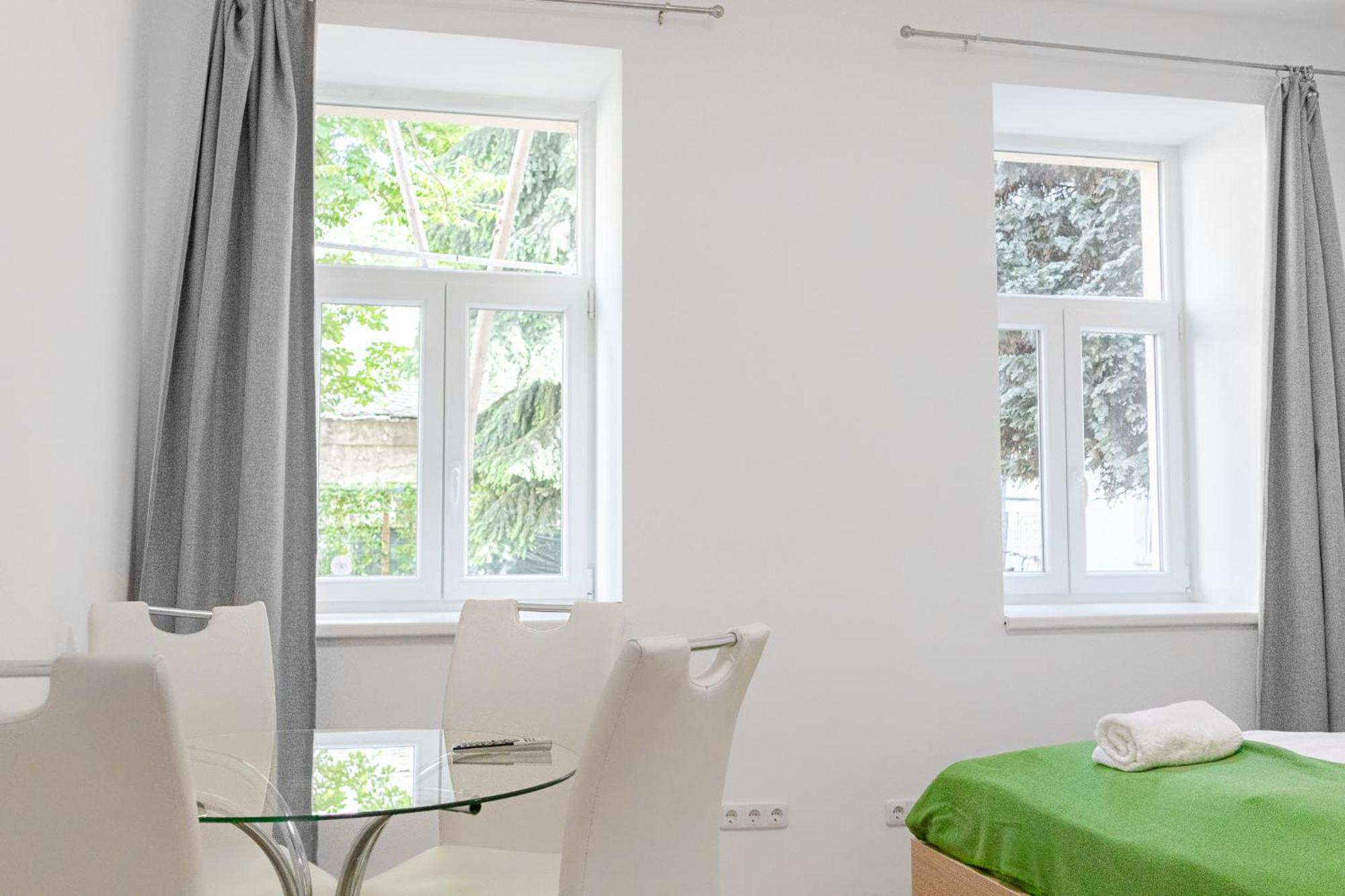 Lovely 2Br Shared Apartment, Enkplatz U3, 15Min To Center Vienna Luaran gambar